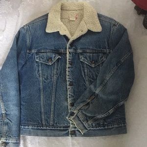 Lined Levi’s jean jacket